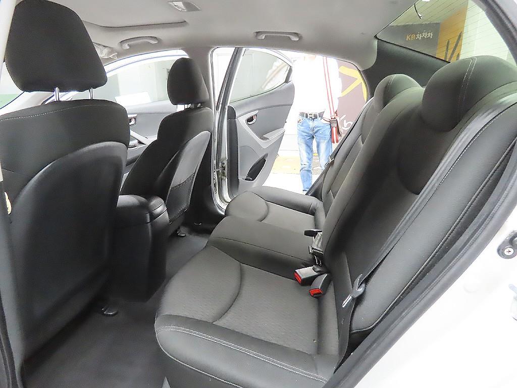 HYUNDAI Avante 2011 Gris - Importación desde Corea - HF Imports Iquique - Foto 11