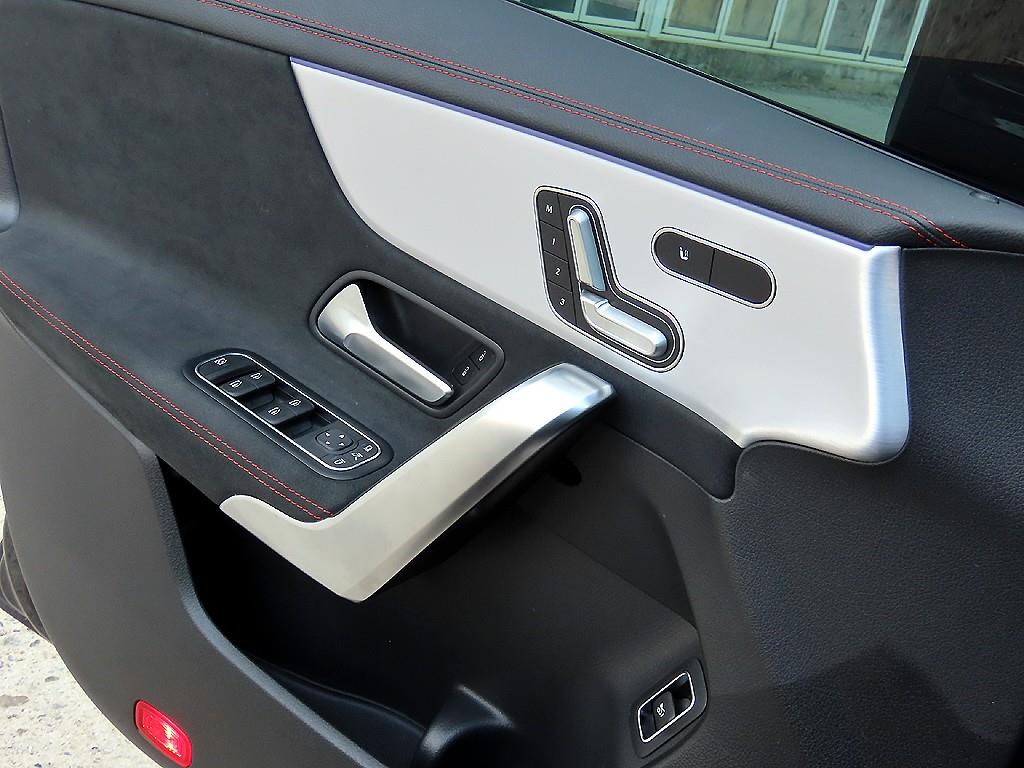 Mercedes Benz CLA Class - Vista 11