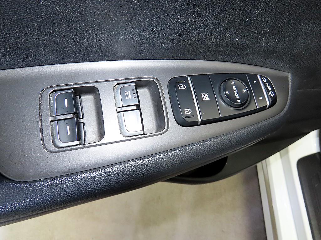 KIA K5 2016 Blanco - Importación desde Corea - HF Imports Iquique - Foto 13