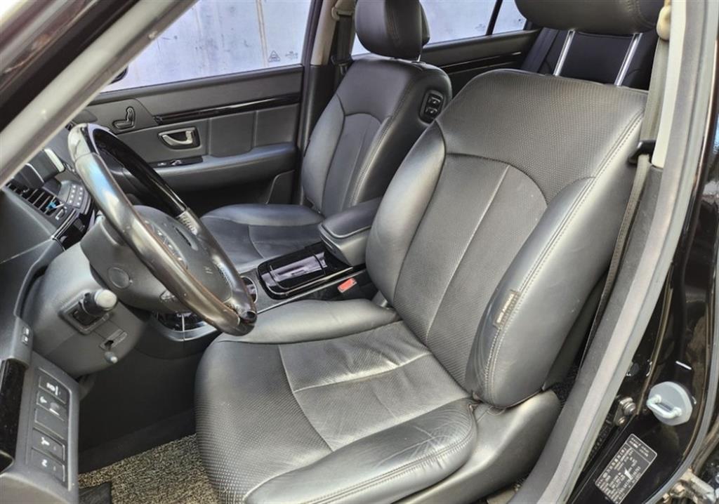 KIA Opirus - Vista 4