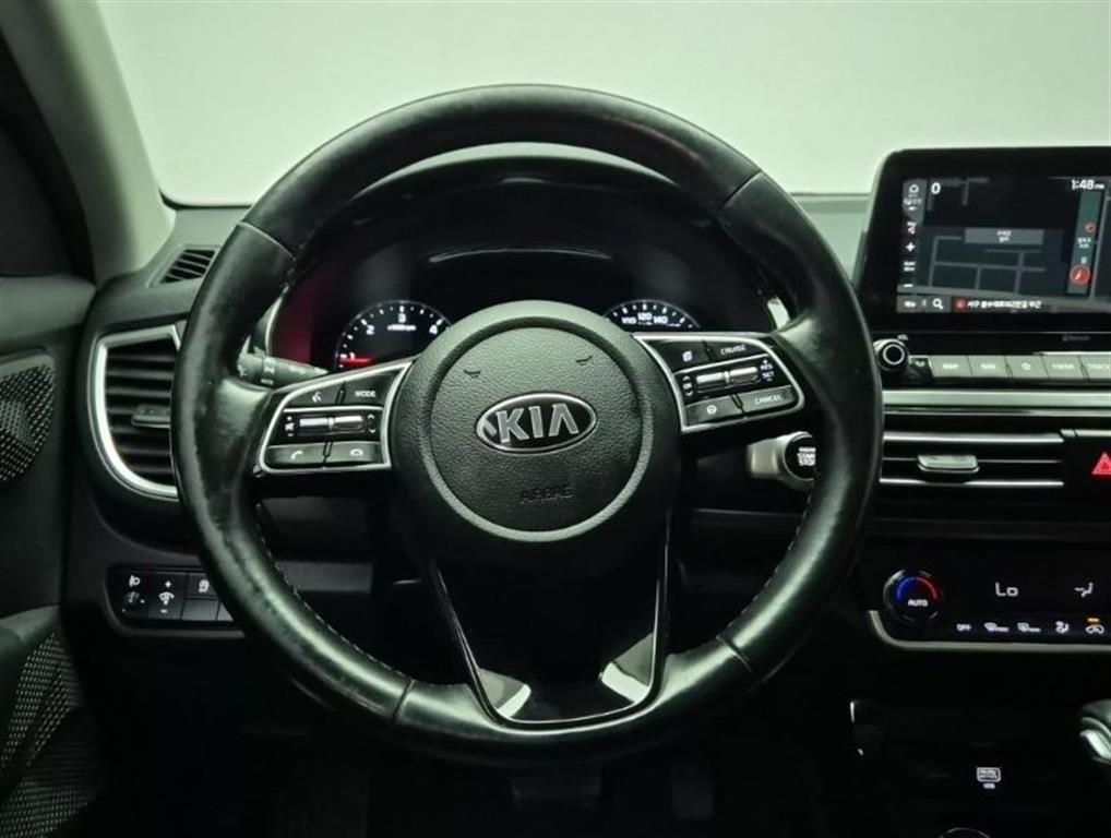 KIA Seltos - Vista 9