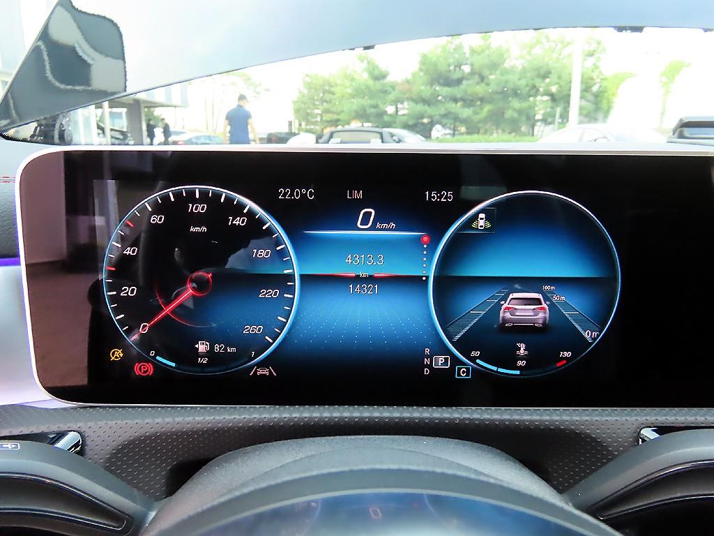 Mercedes Benz CLA Class - Vista 9