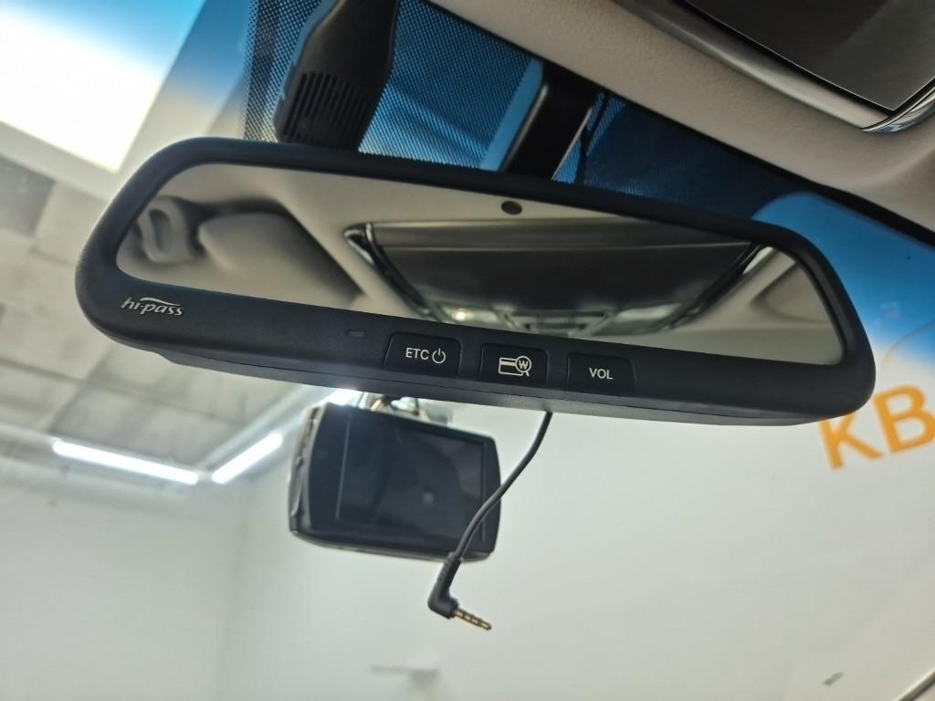 HYUNDAI Grandeur 2016 Blanco - Importación desde Corea - HF Imports Iquique - Foto 17