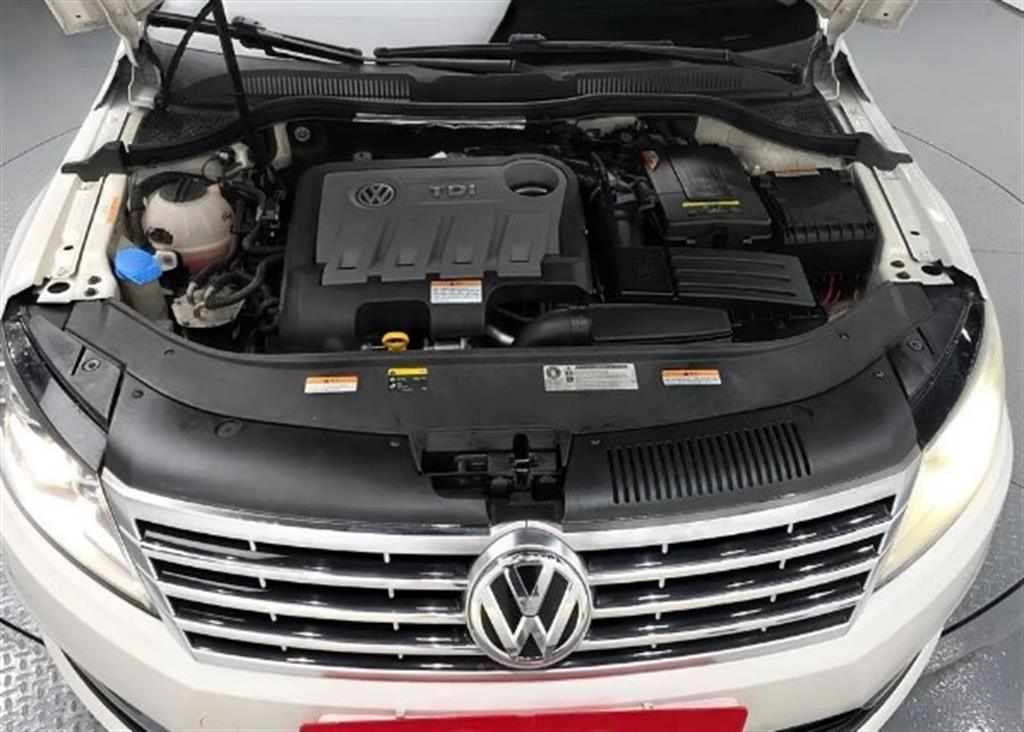 Volkswagen CC - Vista 5