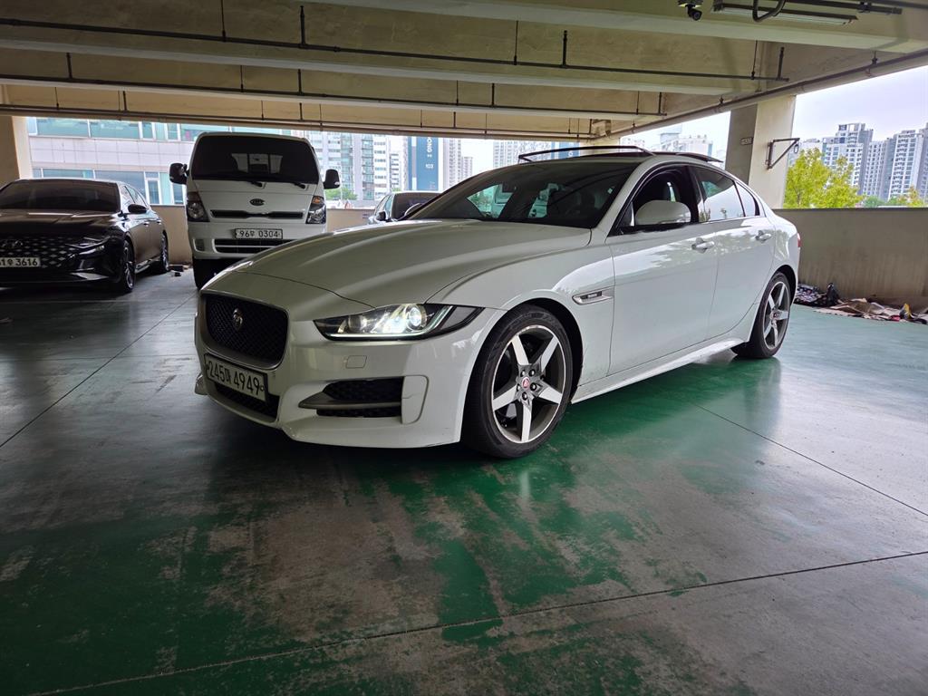 Jaguar XE 2019 Blanco - Importación desde Corea - HF Imports Iquique - Foto 1