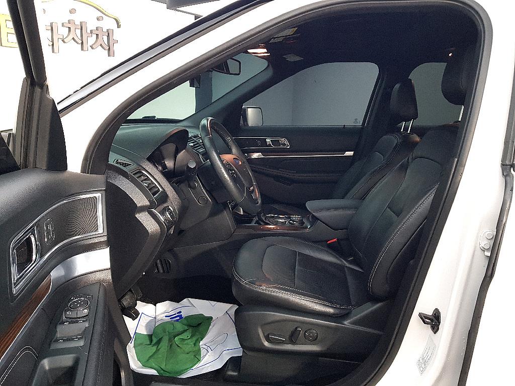 Ford Explorer - Vista 8