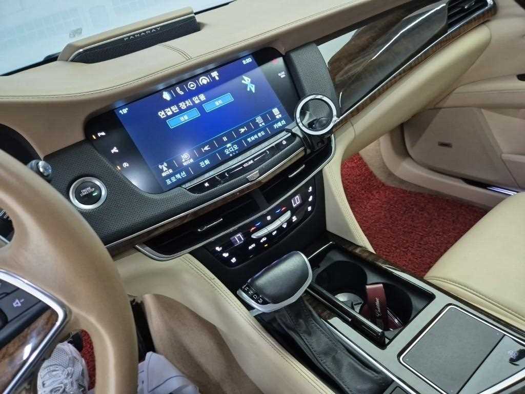 Cadillac CT6 - Vista 10