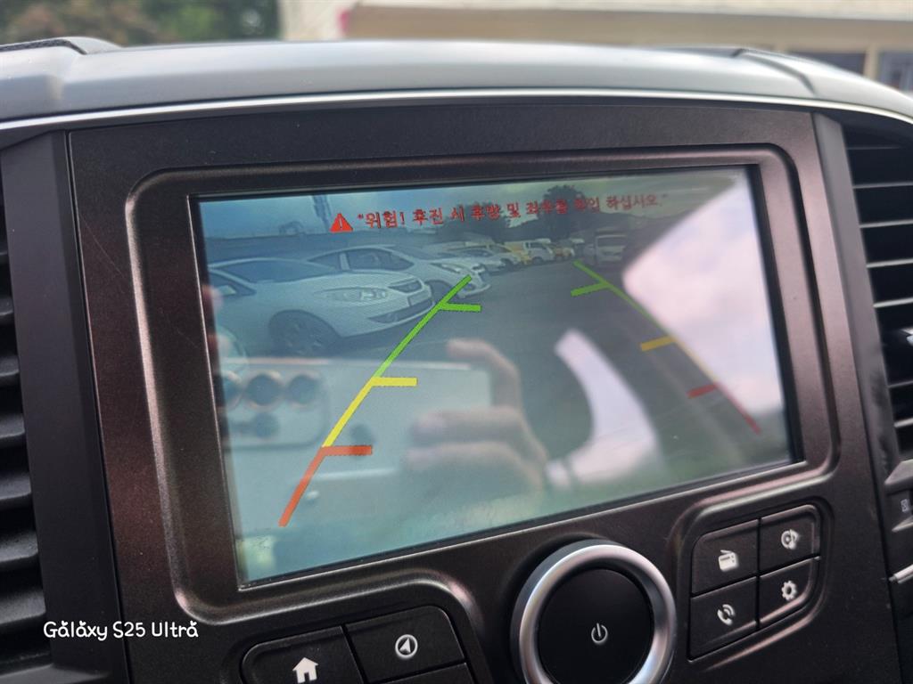 SAMSUNG QM6 - Vista 12