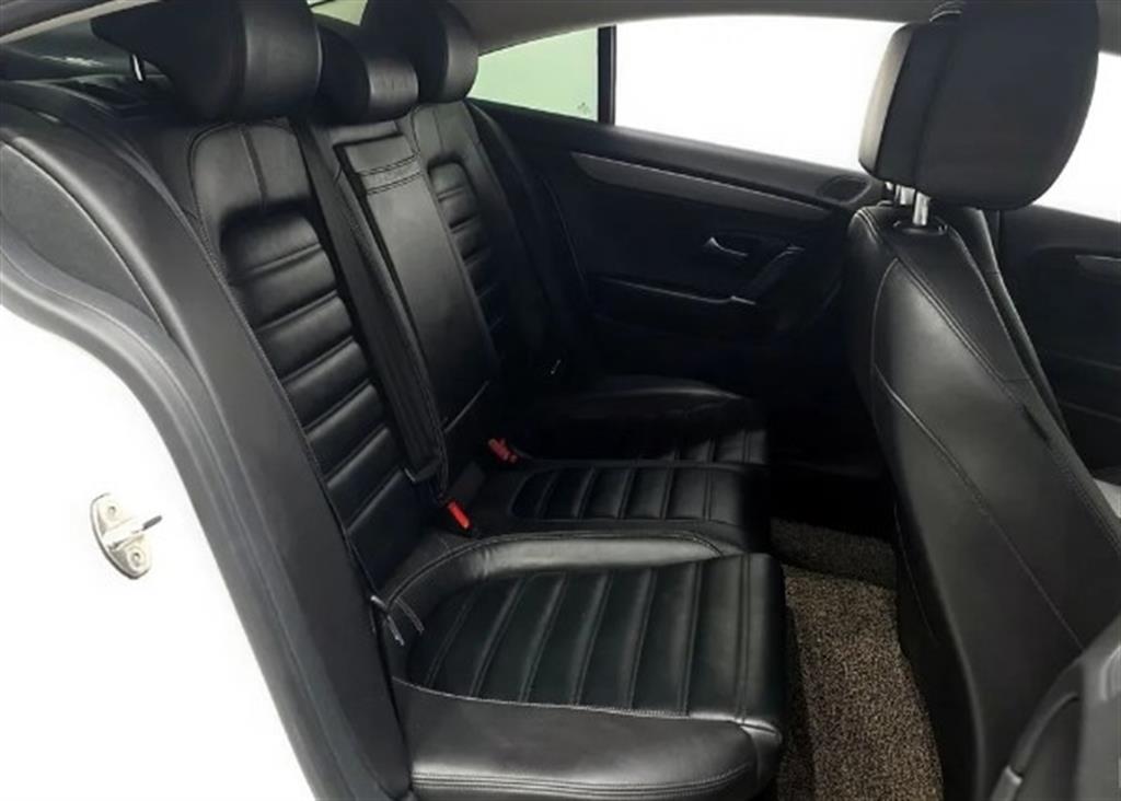 Volkswagen CC - Vista 11