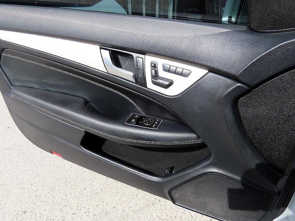 Mercedes Benz C Class - Vista 11