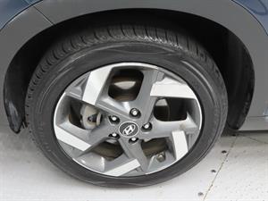 HYUNDAI Venue - Vista 10