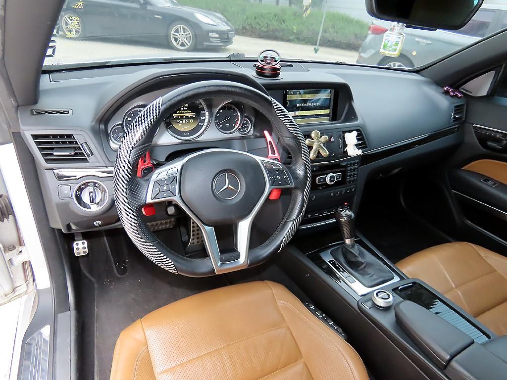 Mercedes Benz E class - Vista 12