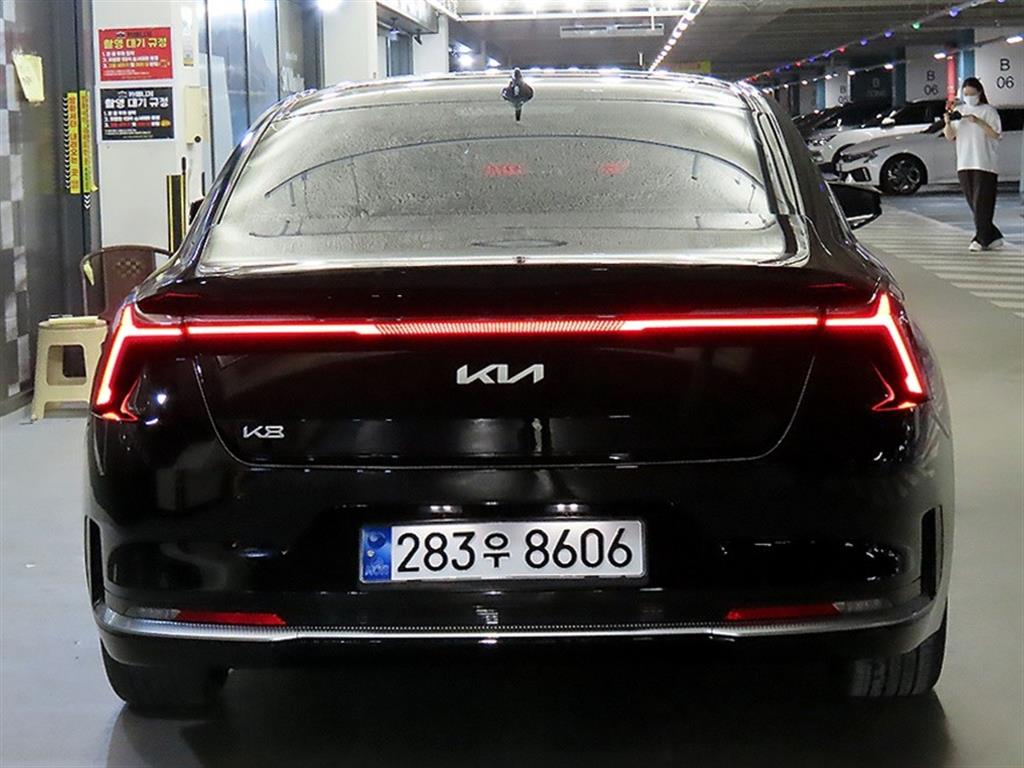 KIA K8 - Vista 5