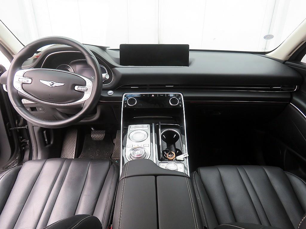 Genesis GV80 - Vista 7