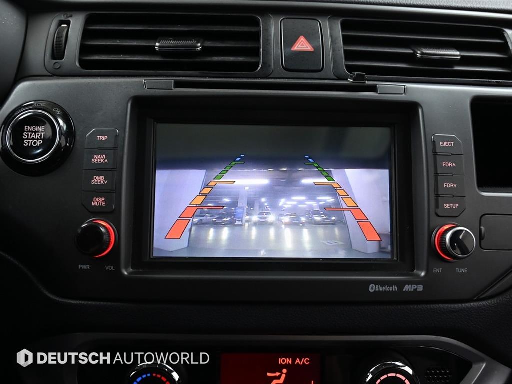 KIA Pride 2013 Negro - Importación desde Corea - HF Imports Iquique - Foto 15