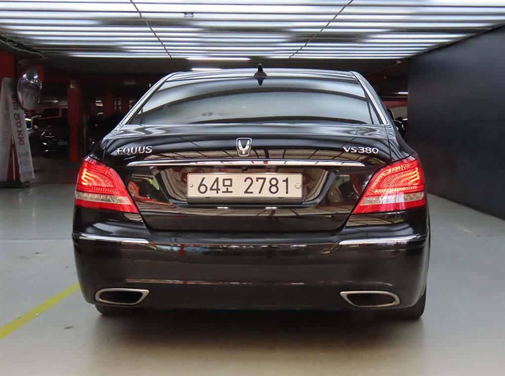 HYUNDAI Equus - Vista 3