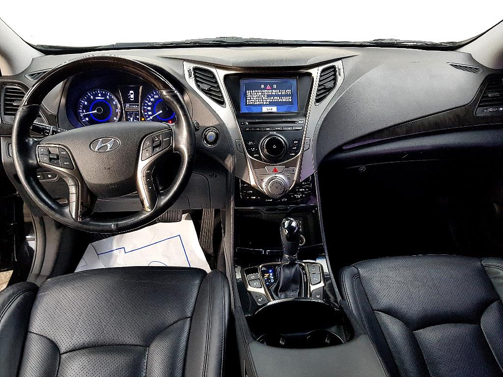 HYUNDAI Grandeur - Vista 5