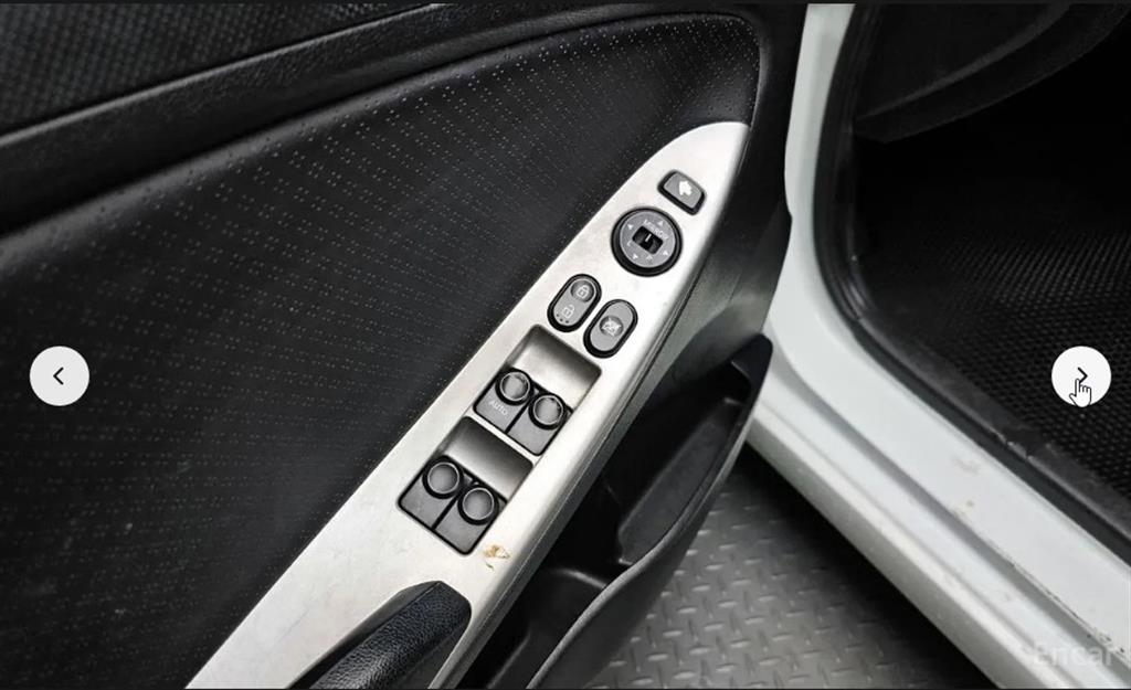 HYUNDAI Accent 2011 Blanco - Importación desde Corea - HF Imports Iquique - Foto 18