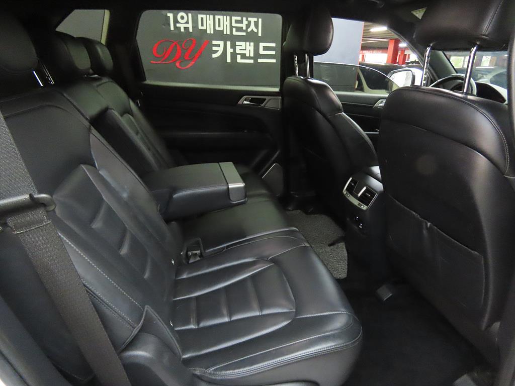 Ssangyong Rexton - Vista 7