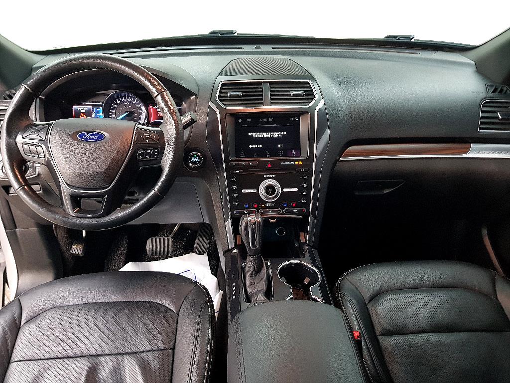 Ford Explorer - Vista 5