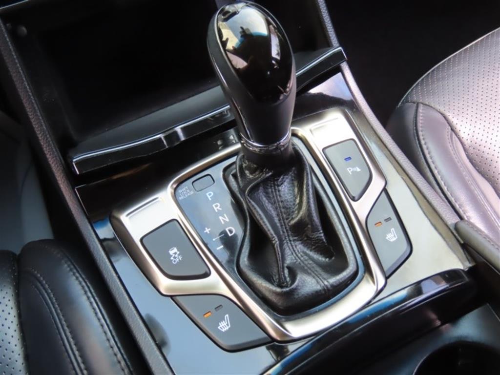 HYUNDAI Grandeur - Vista 11