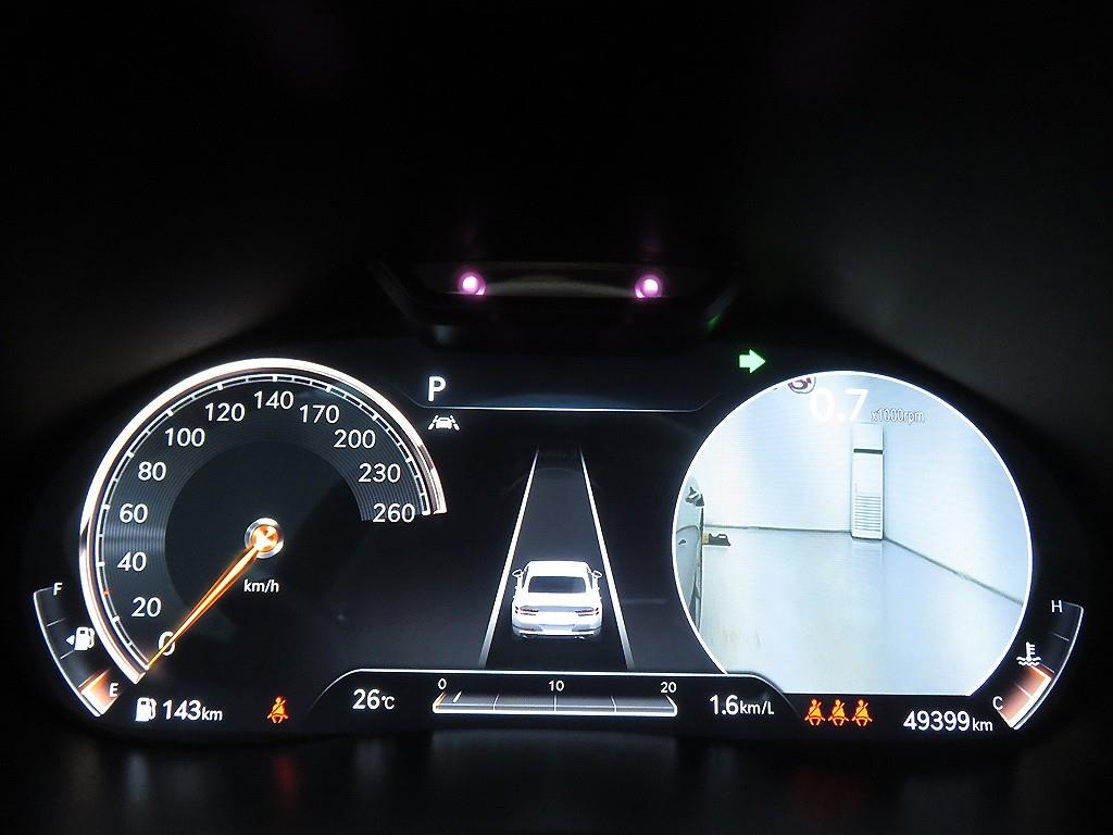 Genesis G80 - Vista 12