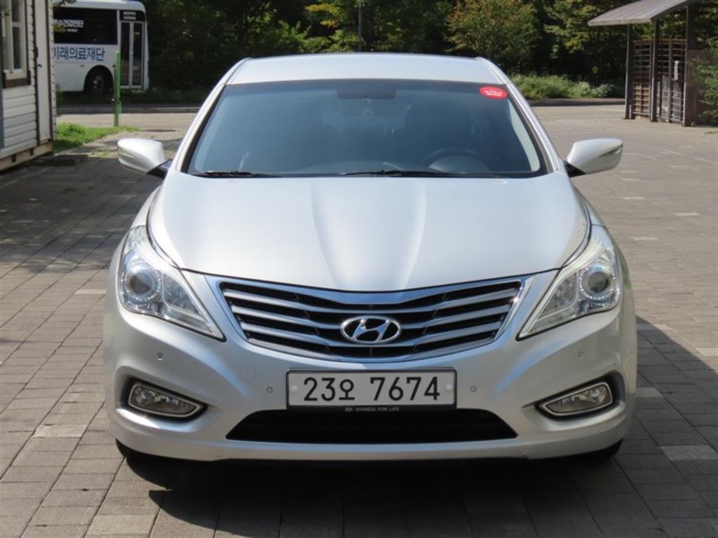 HYUNDAI Grandeur 2011 - Importación desde Corea - HF Imports Iquique - Foto 1