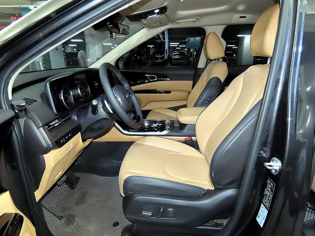 KIA Carnival - Vista 6