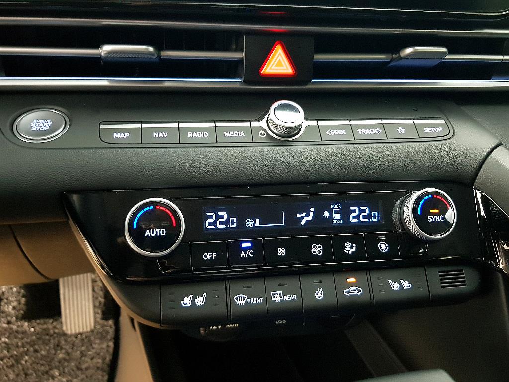 HYUNDAI Avante - Vista 11