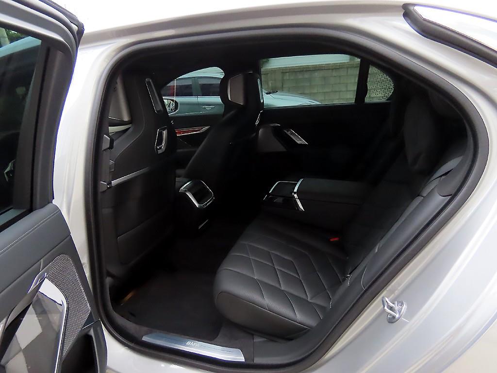 BMW 7 Series - Vista 6