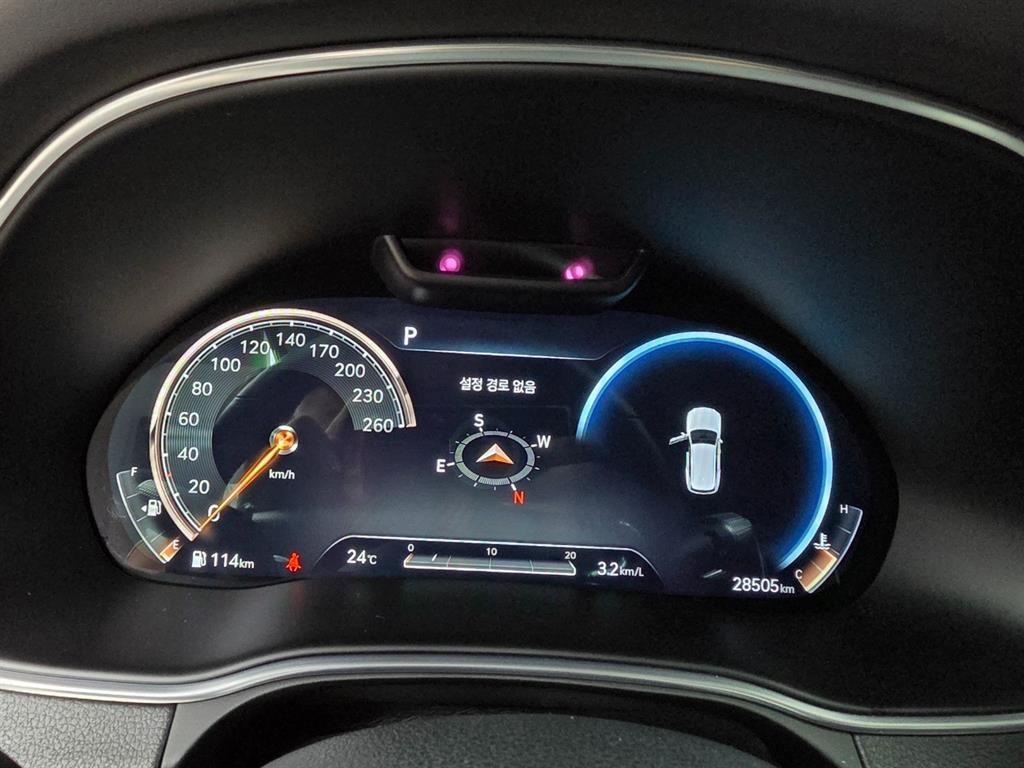 Genesis GV80 - Vista 9