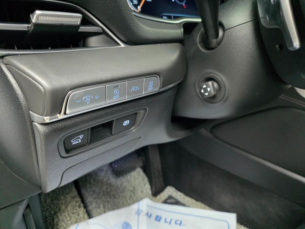 Genesis GV80 - Vista 8