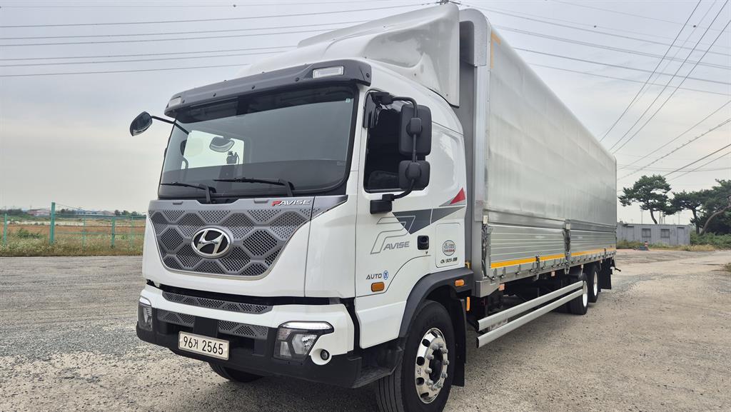 medium and large cargo truck - Vista 2