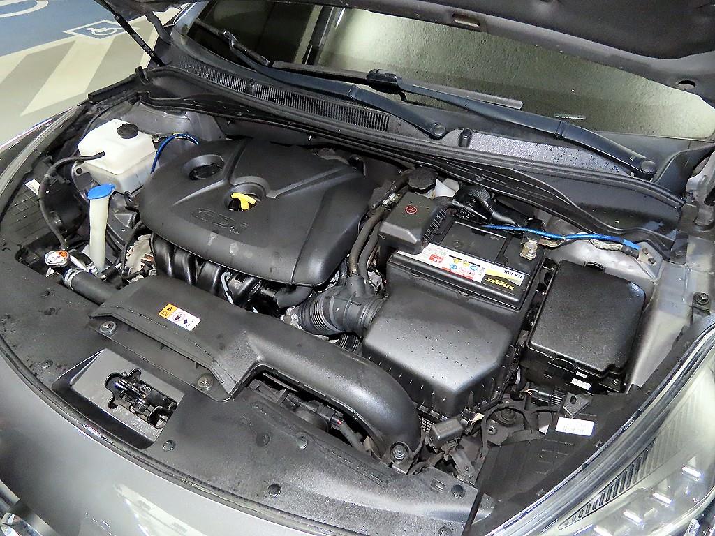 HYUNDAI i40 2016 Gris - Importación desde Corea - HF Imports Iquique - Foto 19