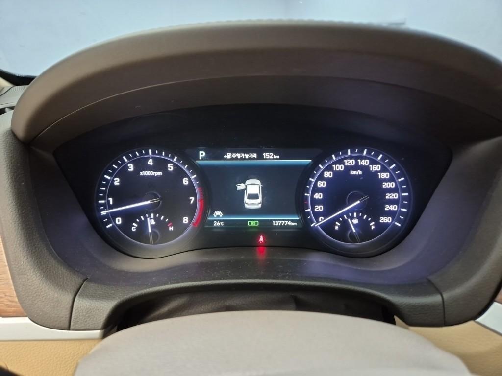 Genesis G80 - Vista 6