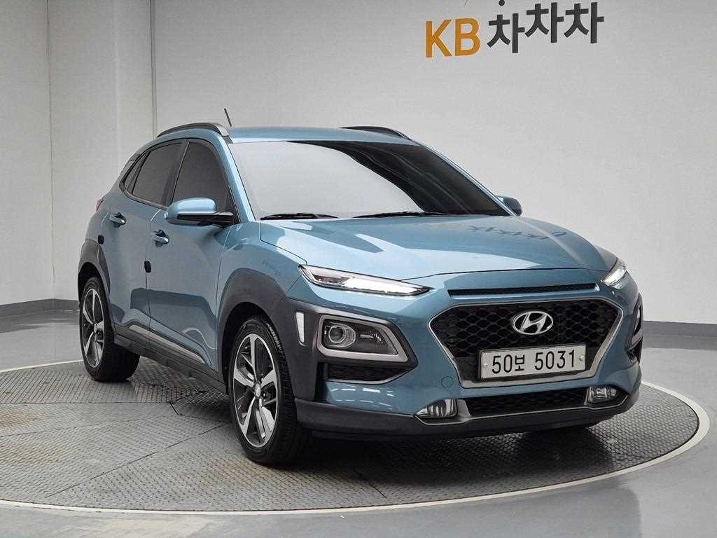 HYUNDAI Kona - Vista 4