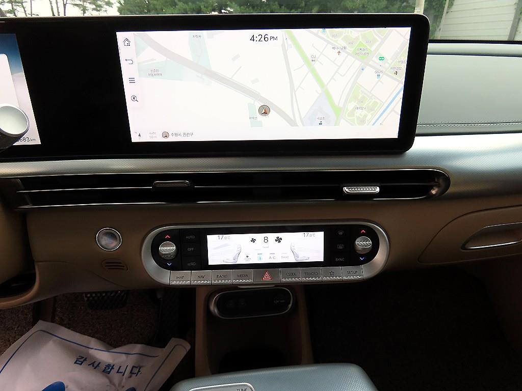 Genesis GV60 - Vista 12