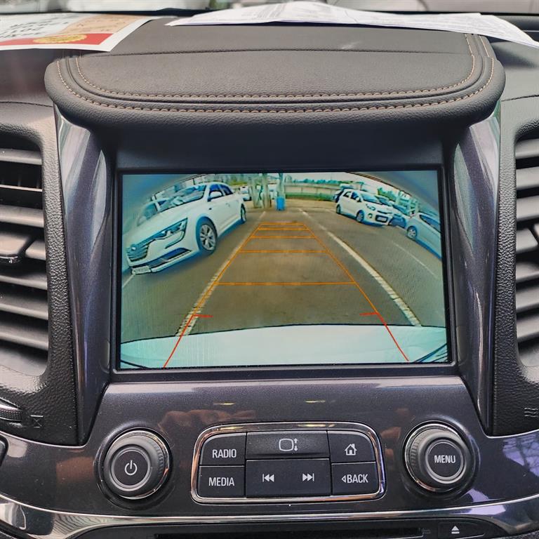 Chevrolet Impala - Vista 9