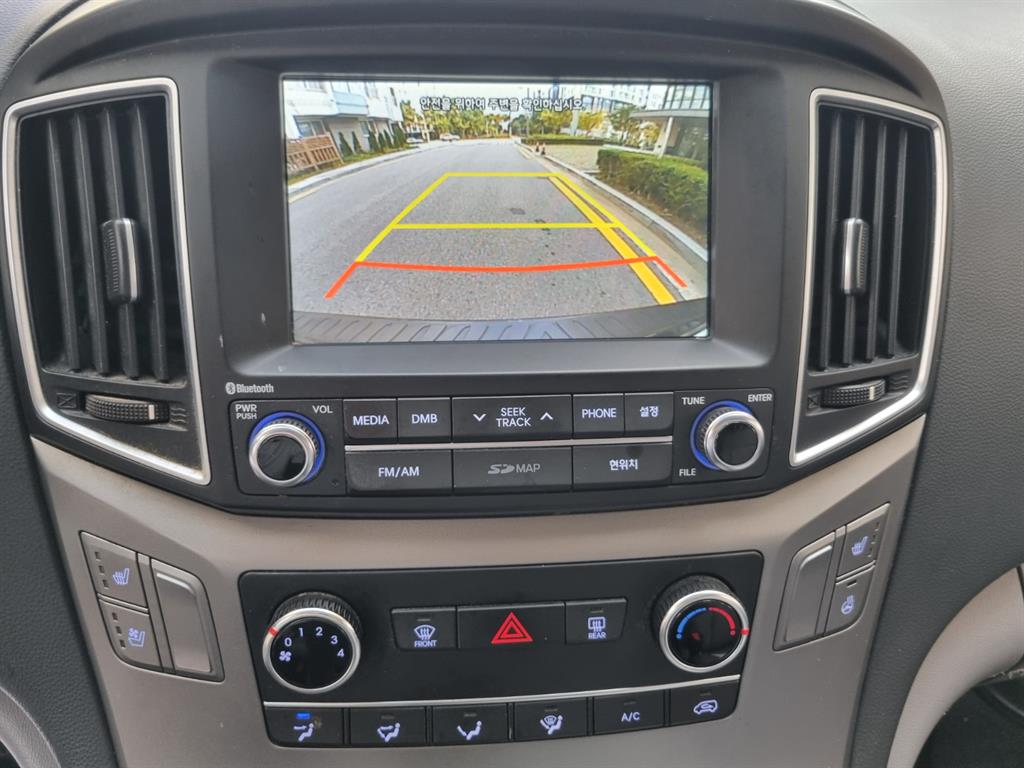 HYUNDAI Starex - Vista 4