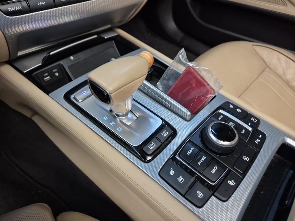 Genesis G80 - Vista 8