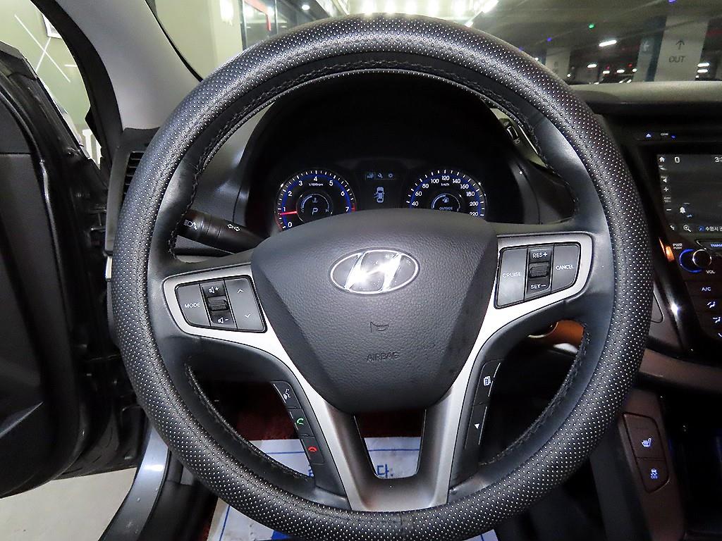 HYUNDAI i40 - Vista 8