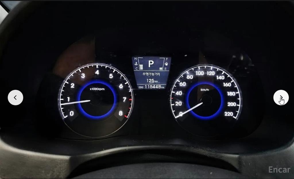 HYUNDAI Accent - Vista 8