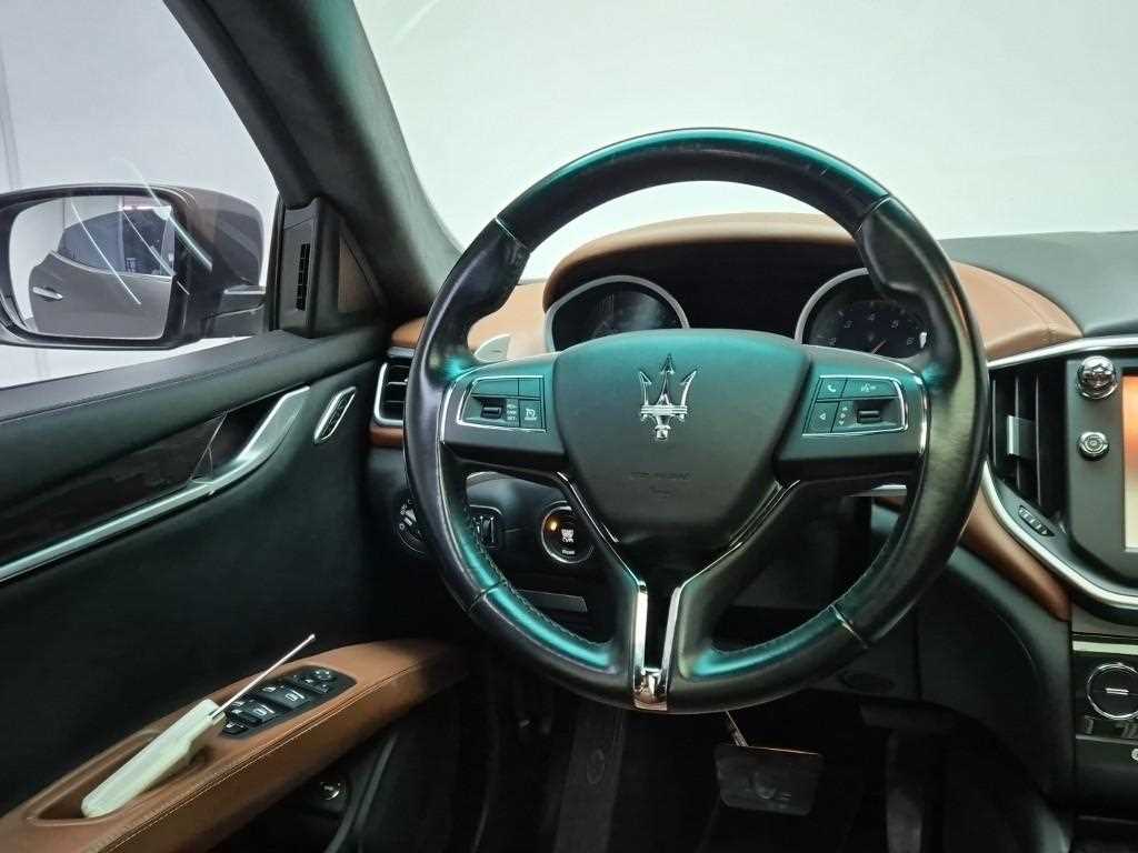 Maserati Ghibli - Vista 9
