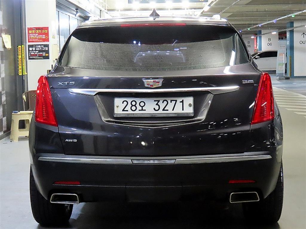 Cadillac XT5 - Vista 5