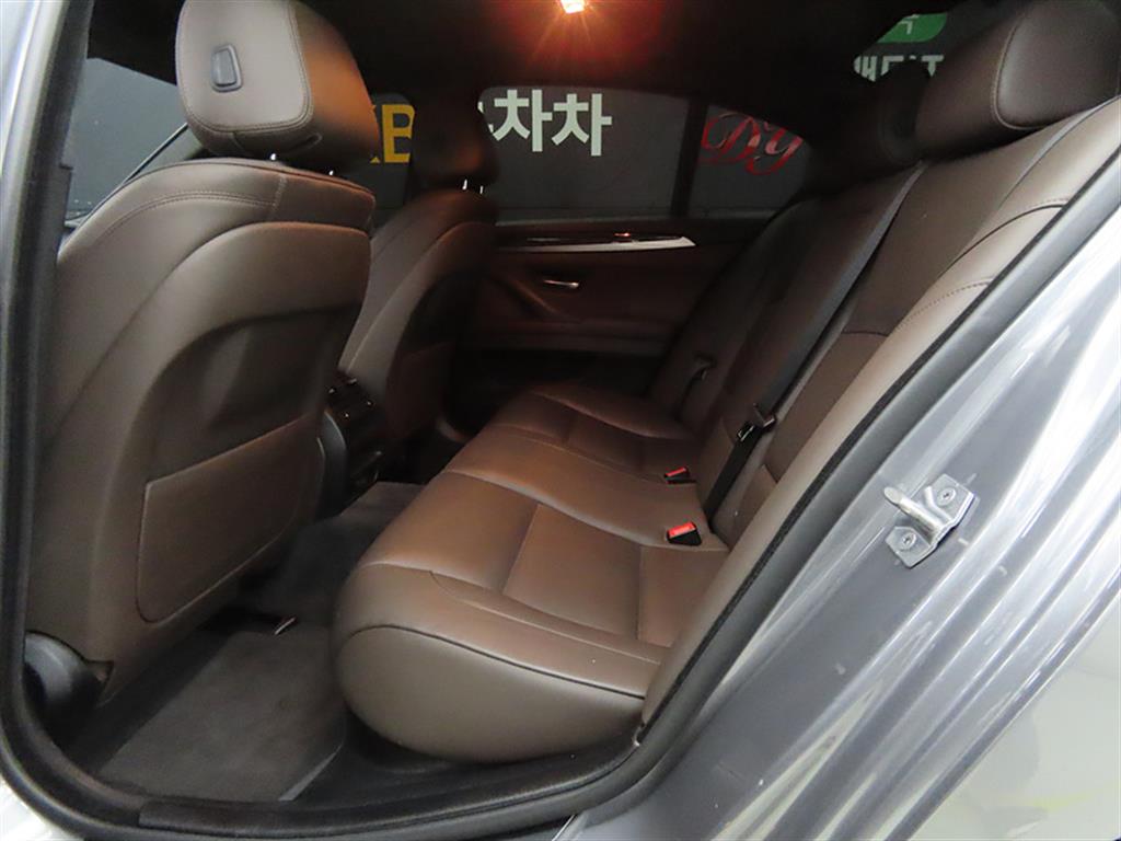 BMW 5 Series - Vista 6
