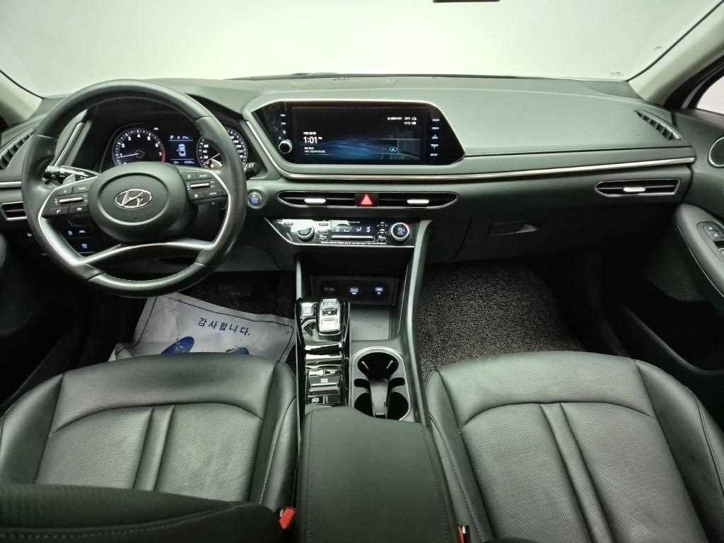 HYUNDAI Sonata - Vista 7