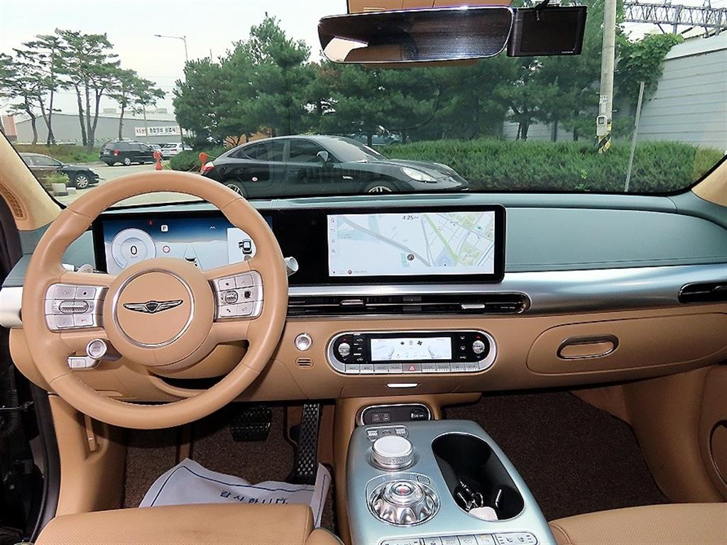 Genesis GV60 - Vista 7