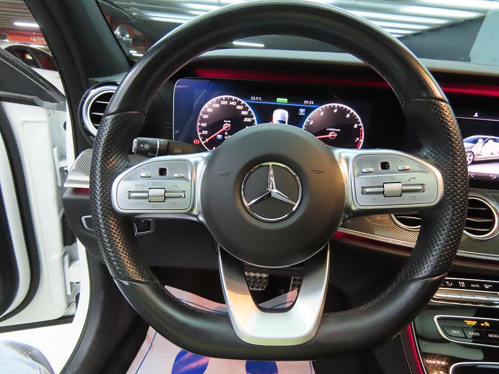 Mercedes Benz E class - Vista 8