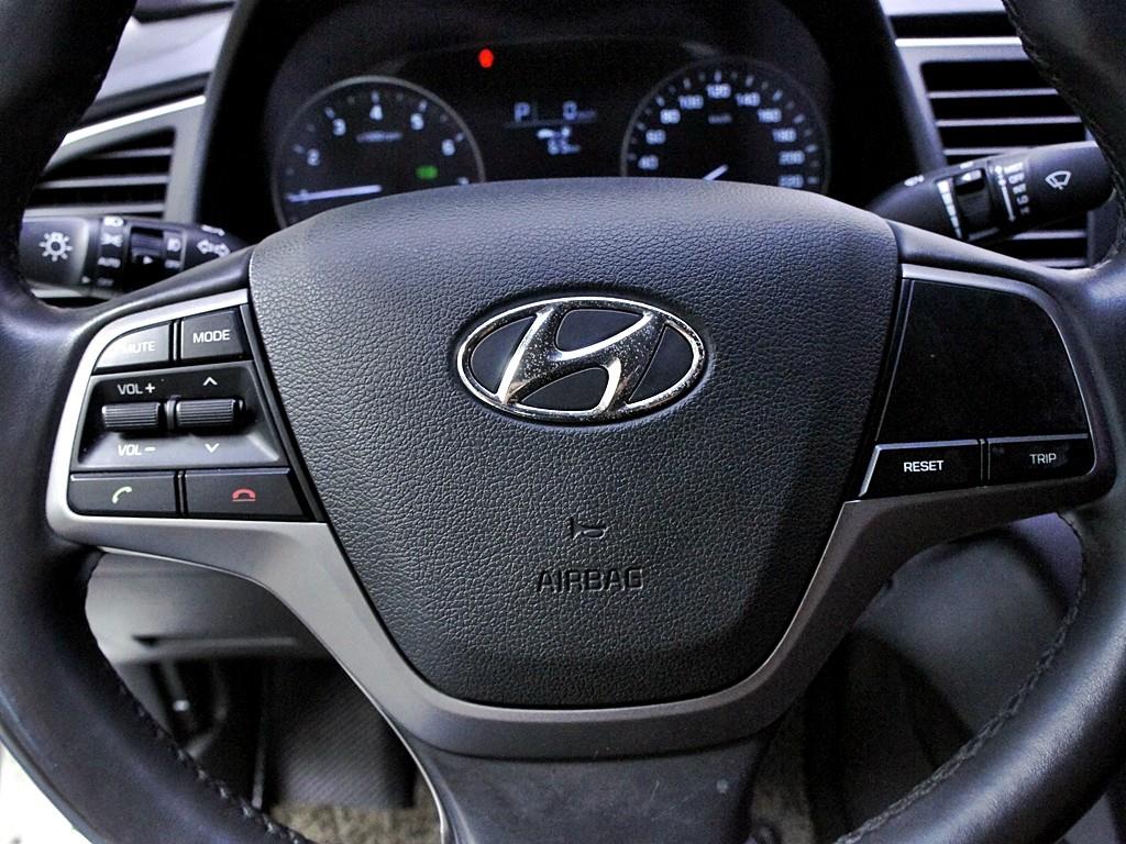 HYUNDAI Avante 2016 Blanco - Importación desde Corea - HF Imports Iquique - Foto 8