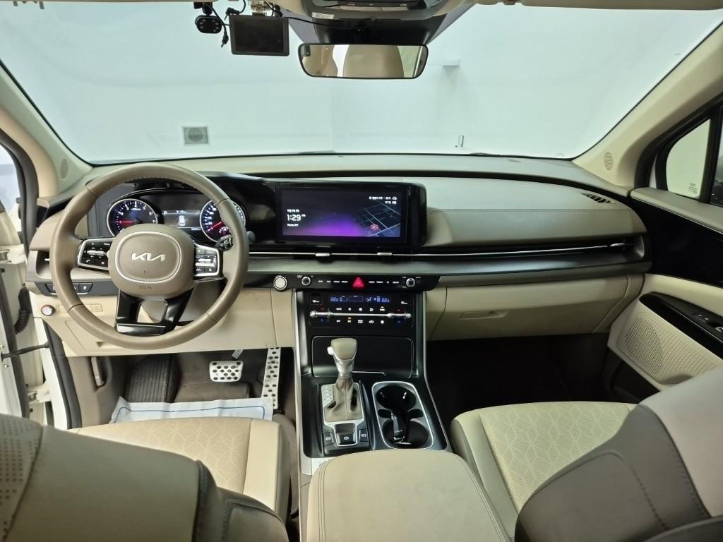 KIA Carnival - Vista 7